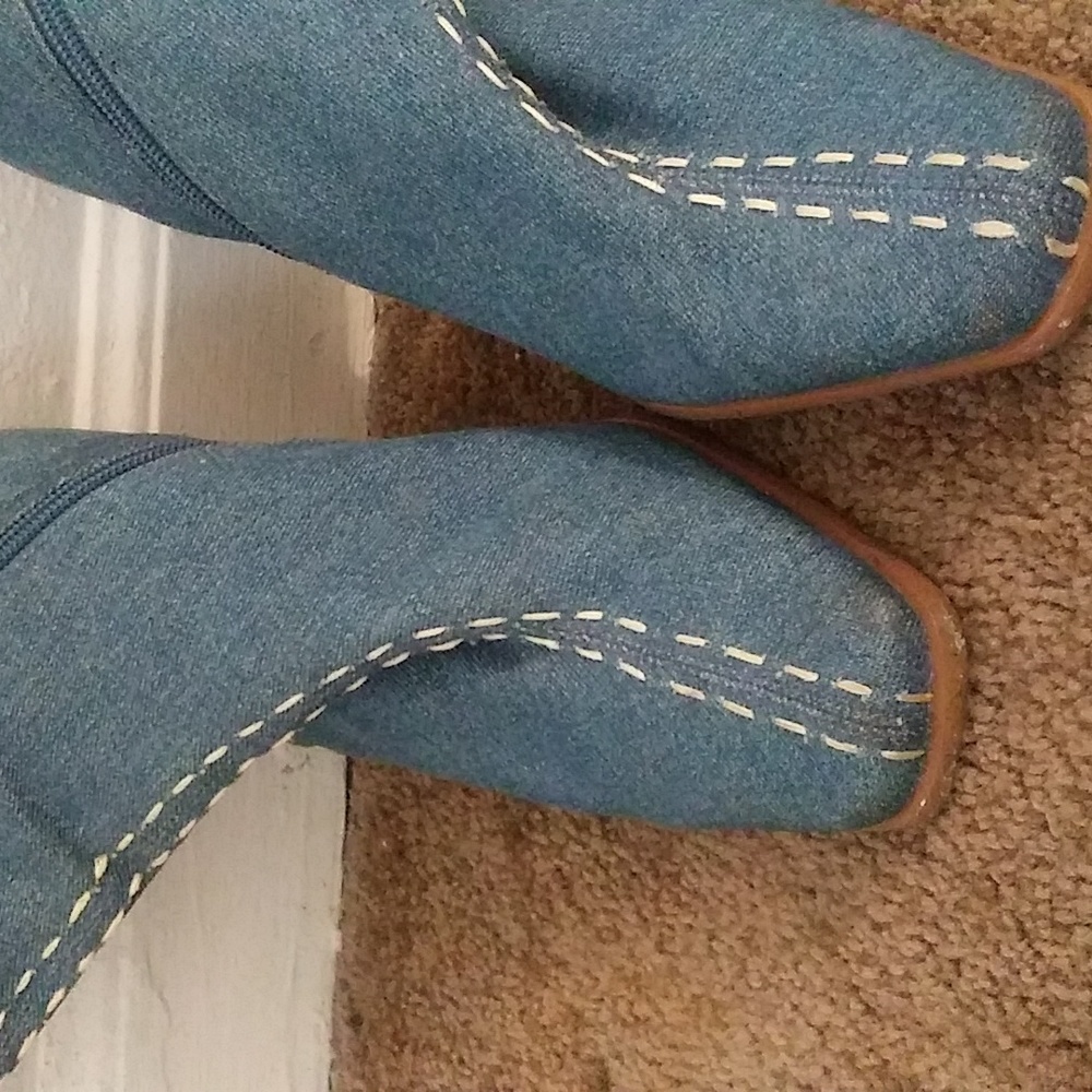 Women boots denim size 9